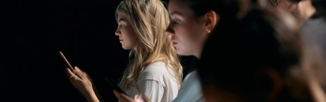 Czy rzeczywiście jesteśmy uzależnieni od telefonów? Fakty i mity