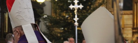 Górny: Rozkołysana łódź Kościoła