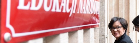 Kluzik-Rostkowska uderza w powagę nauczycieli 