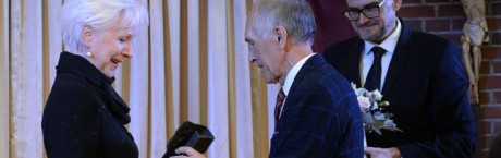 Legnica. Gala wręczenia Nagrody im. Henryka Pobożnego Halinie Łabonarskiej