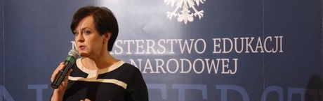 MEN upycha pod dywanem prawdę o reformie