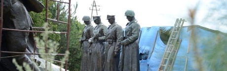 Prezydent stolicy walczy o pozostawienie skamieliny komunizmu