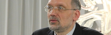 Prof. Nowak: Można żądać roszczeń od Rosji