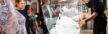 Trwa trzecia tura wyborów. Stawką jest przyszłość Polski