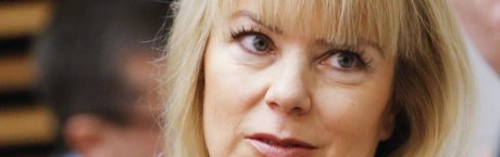 W szantażowaniu Polski chodzi miliardy złotych