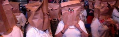 Z idiotami (i idiotkami) rozmawiać nie warto