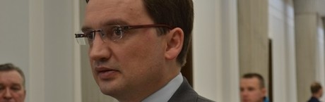 Związek emocjonalny Olejnik z prezydentem