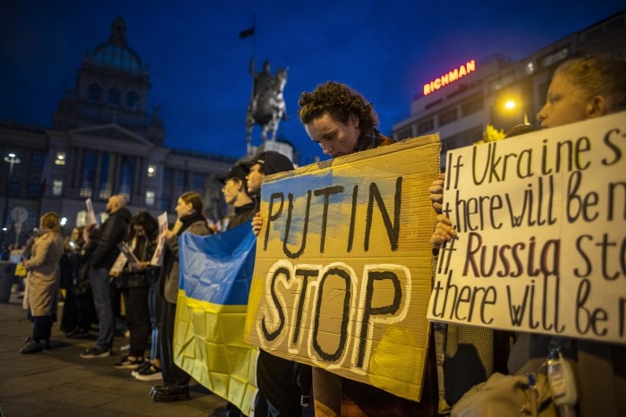 Budzisz: Ukraina szykuje się na atomowy atak 