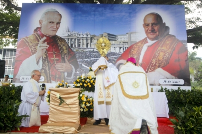 Kanonizacja Jana XXIII i Jana Pawła II to wielkie święto Kościoła otwartego