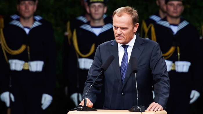 Melak: Tusk bał się. Uciekł do Brukseli